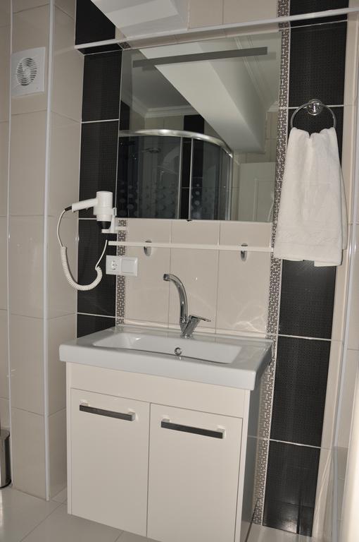 Hotel Iscen Mustafakemalpaşa Zewnętrze zdjęcie
